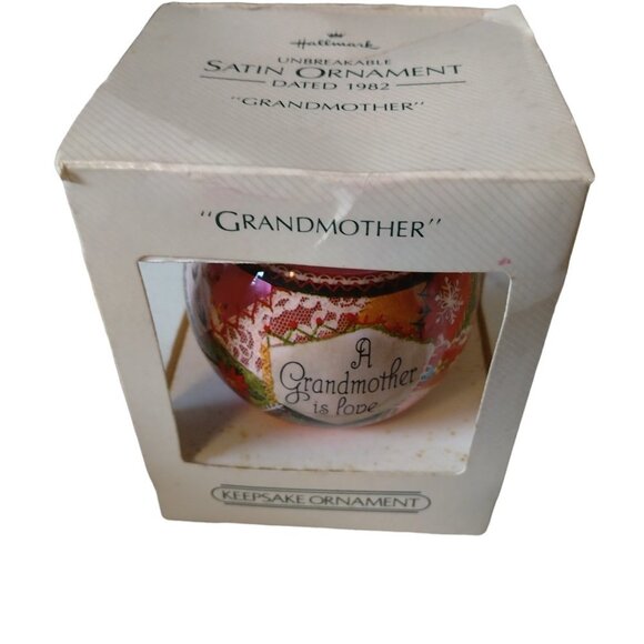 Hallmark 1982 GRANDFATHER and GRANDMOTHER Keepsake Ornaments CB2 - Picture 2 of 5